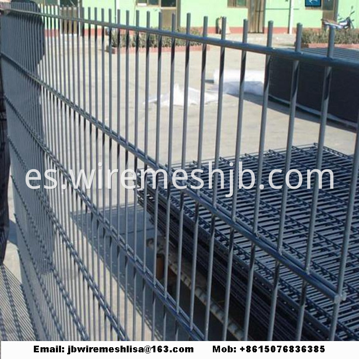 868/656 Powder Coated Double Weft Wire Mesh Fence